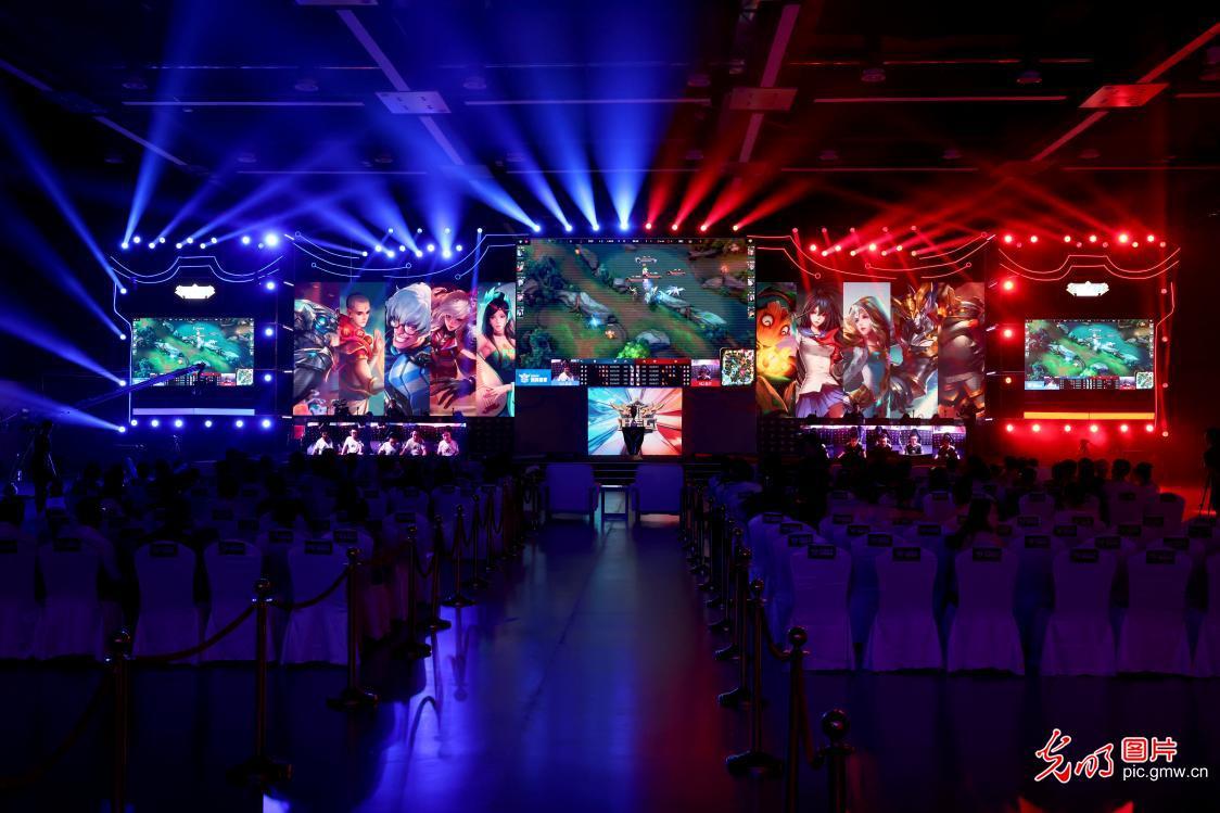 队更衣室的 队更衣室的